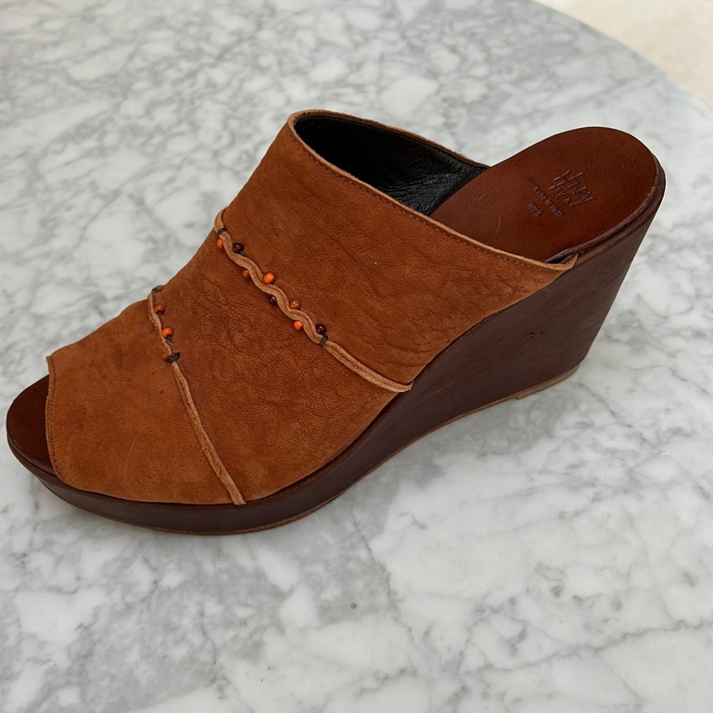 Henry Cuir Suede and Leather Wedge. 36 1/2